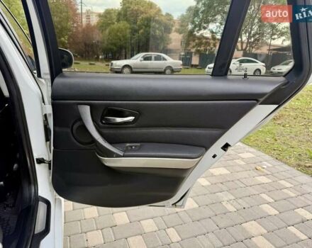 Білий БМВ 3 Серія, об'ємом двигуна 2 л та пробігом 340 тис. км за 8400 $, фото 65 на Automoto.ua