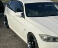Білий БМВ 3 Серія, об'ємом двигуна 2 л та пробігом 270 тис. км за 8496 $, фото 1 на Automoto.ua
