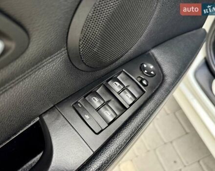 Білий БМВ 3 Серія, об'ємом двигуна 2 л та пробігом 340 тис. км за 8400 $, фото 40 на Automoto.ua