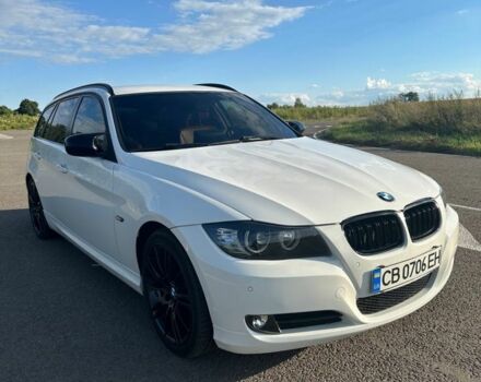 Белый БМВ 3 Серия, объемом двигателя 2 л и пробегом 288 тыс. км за 8800 $, фото 3 на Automoto.ua