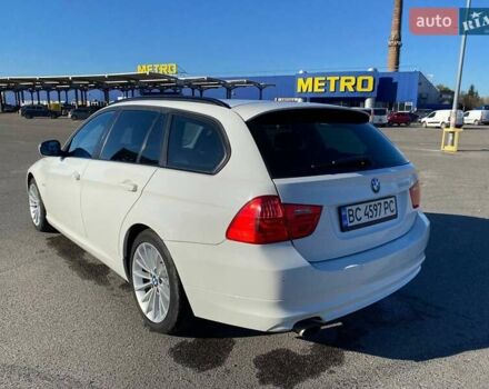 Белый БМВ 3 Серия, объемом двигателя 2 л и пробегом 270 тыс. км за 10000 $, фото 5 на Automoto.ua