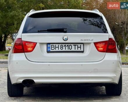 БМВ 3 Серия 2010 в Одессе на Automoto.ua Белый БМВ 3 Серия, объемом двигателя 2 л и пробегом 340 тыс. км за 8400 $, фото 6 на Automoto.ua