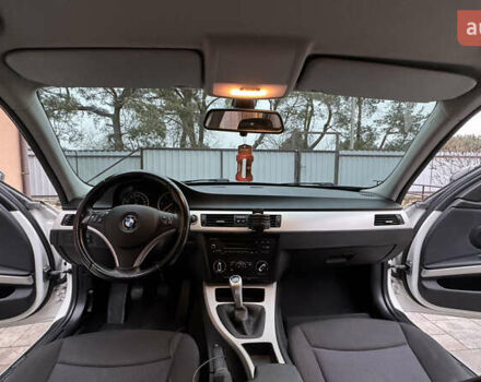 Білий БМВ 3 Серія, об'ємом двигуна 2 л та пробігом 213 тис. км за 8900 $, фото 17 на Automoto.ua