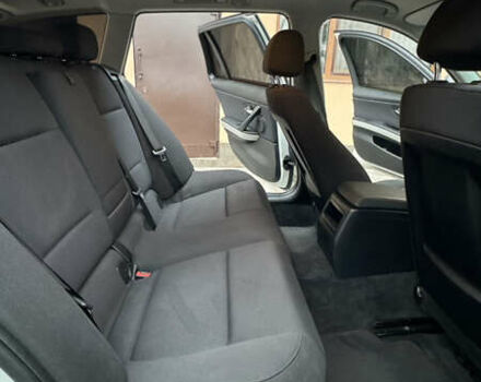 Білий БМВ 3 Серія, об'ємом двигуна 2 л та пробігом 213 тис. км за 8900 $, фото 14 на Automoto.ua