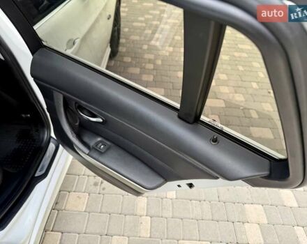 БМВ 3 Серия 2010 в Одессе на Automoto.ua Белый БМВ 3 Серия, объемом двигателя 2 л и пробегом 340 тыс. км за 8400 $, фото 70 на Automoto.ua
