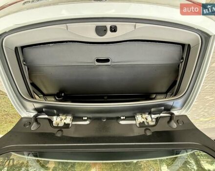 Білий БМВ 3 Серія, об'ємом двигуна 2 л та пробігом 340 тис. км за 8400 $, фото 79 на Automoto.ua