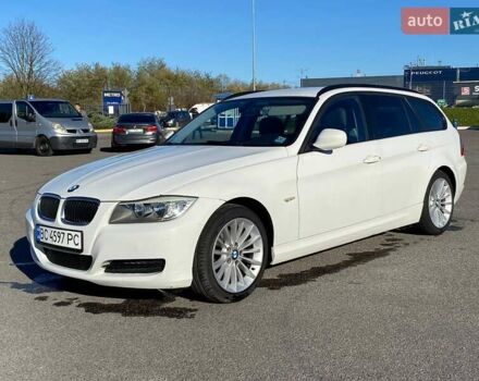 Белый БМВ 3 Серия, объемом двигателя 2 л и пробегом 270 тыс. км за 10000 $, фото 3 на Automoto.ua