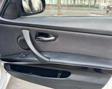 Белый БМВ 3 Серия, объемом двигателя 2 л и пробегом 340 тыс. км за 9290 $, фото 18 на Automoto.ua