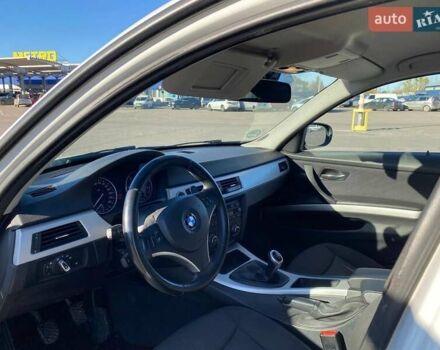 Белый БМВ 3 Серия, объемом двигателя 2 л и пробегом 270 тыс. км за 10000 $, фото 1 на Automoto.ua