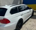 Білий БМВ 3 Серія, об'ємом двигуна 2.99 л та пробігом 380 тис. км за 11000 $, фото 6 на Automoto.ua