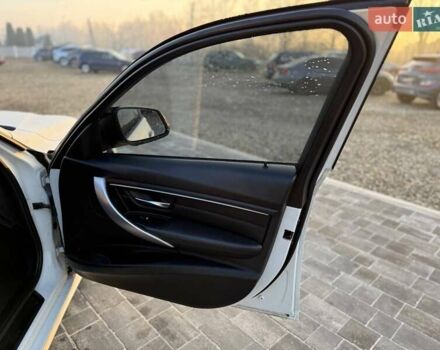 Белый БМВ 3 Серия, объемом двигателя 2 л и пробегом 245 тыс. км за 11399 $, фото 26 на Automoto.ua