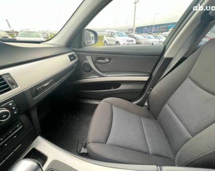 Білий БМВ 3 Серія, об'ємом двигуна 3 л та пробігом 255 тис. км за 9980 $, фото 20 на Automoto.ua