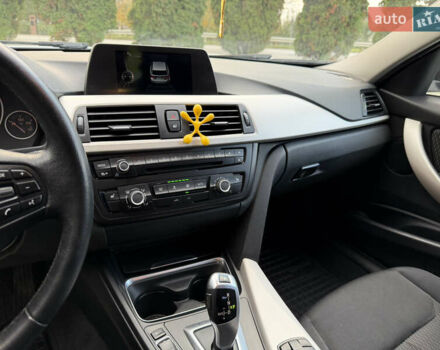 БМВ 3 Серия 2014 в Дубно на Automoto.ua Белый БМВ 3 Серия, объемом двигателя 2 л и пробегом 230 тыс. км за 11500 $, фото 20 на Automoto.ua