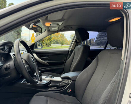 БМВ 3 Серия 2014 в Дубно на Automoto.ua Белый БМВ 3 Серия, объемом двигателя 2 л и пробегом 230 тыс. км за 11500 $, фото 17 на Automoto.ua