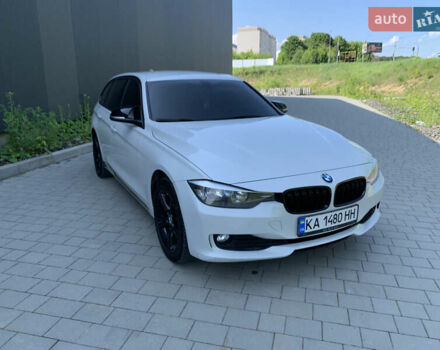 Белый БМВ 3 Серия, объемом двигателя 2 л и пробегом 267 тыс. км за 12000 $, фото 1 на Automoto.ua
