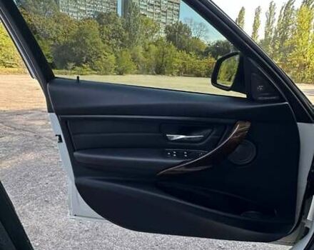 Білий БМВ 3 Серія, об'ємом двигуна 2 л та пробігом 340 тис. км за 17000 $, фото 14 на Automoto.ua