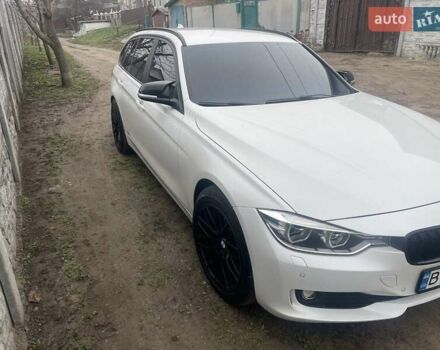 Белый БМВ 3 Серия, объемом двигателя 2 л и пробегом 217 тыс. км за 15000 $, фото 1 на Automoto.ua