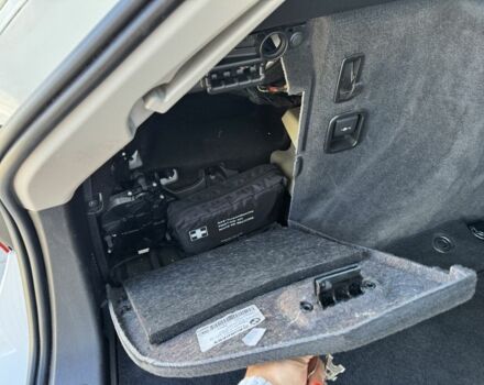 Белый БМВ 3 Серия, объемом двигателя 2 л и пробегом 296 тыс. км за 13700 $, фото 9 на Automoto.ua