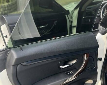 Белый БМВ 3 Серия, объемом двигателя 2 л и пробегом 138 тыс. км за 17799 $, фото 6 на Automoto.ua