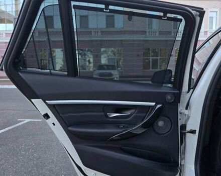 Белый БМВ 3 Серия, объемом двигателя 2 л и пробегом 196 тыс. км за 22500 $, фото 8 на Automoto.ua