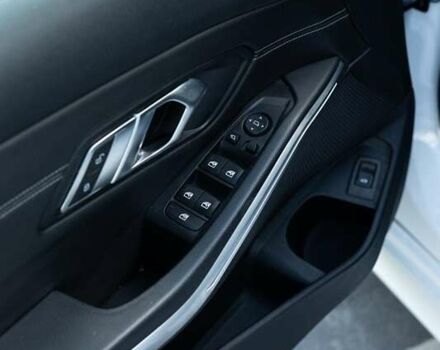 Білий БМВ 3 Серія, об'ємом двигуна 2 л та пробігом 160 тис. км за 33200 $, фото 34 на Automoto.ua