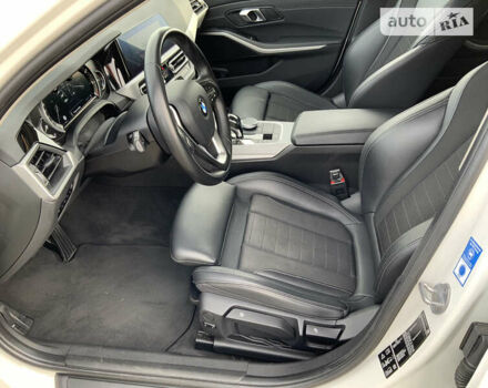 Білий БМВ 3 Серія, об'ємом двигуна 2 л та пробігом 140 тис. км за 25750 $, фото 10 на Automoto.ua