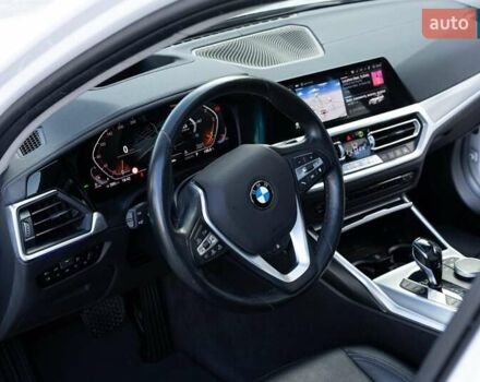 Білий БМВ 3 Серія, об'ємом двигуна 2 л та пробігом 160 тис. км за 33200 $, фото 23 на Automoto.ua