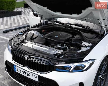 Білий БМВ 3 Серія, об'ємом двигуна 2 л та пробігом 160 тис. км за 33200 $, фото 44 на Automoto.ua