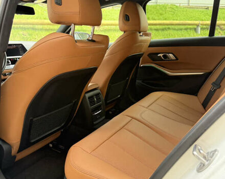 Белый БМВ 3 Серия, объемом двигателя 2 л и пробегом 101 тыс. км за 37000 $, фото 19 на Automoto.ua