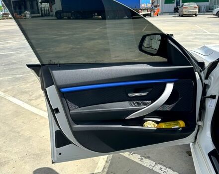 Білий БМВ 3 Серія, об'ємом двигуна 2 л та пробігом 200 тис. км за 22000 $, фото 6 на Automoto.ua