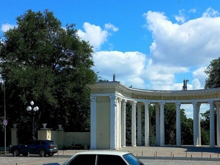 Белый БМВ 3 Серия, объемом двигателя 2 л и пробегом 333 тыс. км за 1454 $, фото 1 на Automoto.ua