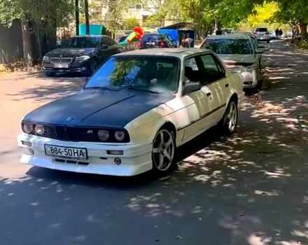 Білий БМВ 3 Серія, об'ємом двигуна 2.5 л та пробігом 0 тис. км за 1500 $, фото 1 на Automoto.ua