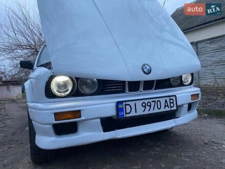 Белый БМВ 3 Серия, объемом двигателя 2.5 л и пробегом 300 тыс. км за 1400 $, фото 1 на Automoto.ua