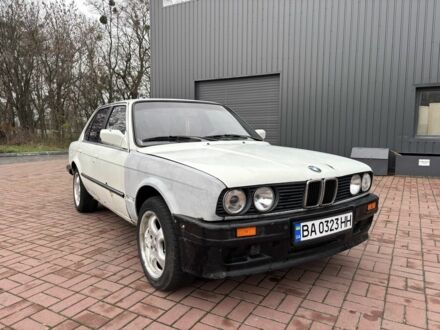 Белый БМВ 3 Серия, объемом двигателя 2.4 л и пробегом 300 тыс. км за 1250 $, фото 1 на Automoto.ua