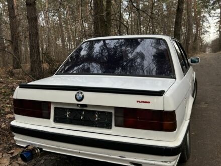 Белый БМВ 3 Серия, объемом двигателя 1.8 л и пробегом 200 тыс. км за 1700 $, фото 1 на Automoto.ua