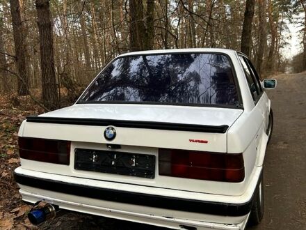 Белый БМВ 3 Серия, объемом двигателя 1.8 л и пробегом 200 тыс. км за 1700 $, фото 1 на Automoto.ua