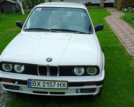 Белый БМВ 3 Серия, объемом двигателя 1.8 л и пробегом 318 тыс. км за 2500 $, фото 1 на Automoto.ua