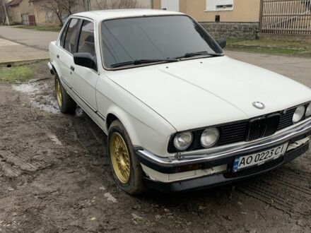 Білий БМВ 3 Серія, об'ємом двигуна 1.8 л та пробігом 250 тис. км за 1100 $, фото 1 на Automoto.ua