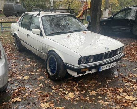 Белый БМВ 3 Серия, объемом двигателя 2.5 л и пробегом 287 тыс. км за 2100 $, фото 1 на Automoto.ua