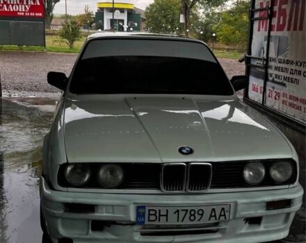 Белый БМВ 3 Серия, объемом двигателя 1.8 л и пробегом 360 тыс. км за 1500 $, фото 1 на Automoto.ua