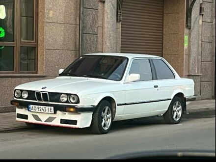 Белый БМВ 3 Серия, объемом двигателя 1.8 л и пробегом 200 тыс. км за 2600 $, фото 1 на Automoto.ua