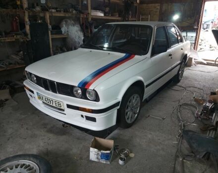 Белый БМВ 3 Серия, объемом двигателя 2.4 л и пробегом 300 тыс. км за 2100 $, фото 1 на Automoto.ua