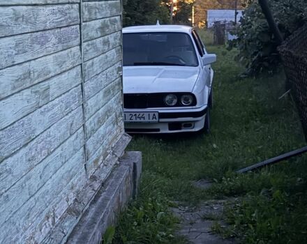 Белый БМВ 3 Серия, объемом двигателя 1.6 л и пробегом 200 тыс. км за 1549 $, фото 1 на Automoto.ua