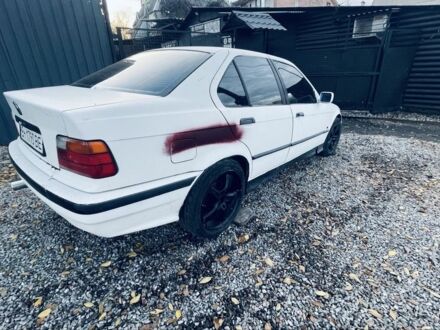 Белый БМВ 3 Серия, объемом двигателя 1.6 л и пробегом 160 тыс. км за 450 $, фото 1 на Automoto.ua