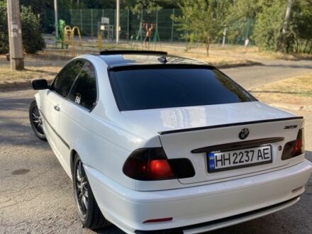 БМВ 3 Серия 2000 в Одессе на Automoto.ua Белый БМВ 3 Серия, объемом двигателя 2 л и пробегом 220 тыс. км за 5000 $, фото 1 на Automoto.ua