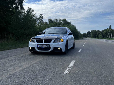 Білий БМВ 3 Серія, об'ємом двигуна 2 л та пробігом 223 тис. км за 11000 $, фото 1 на Automoto.ua