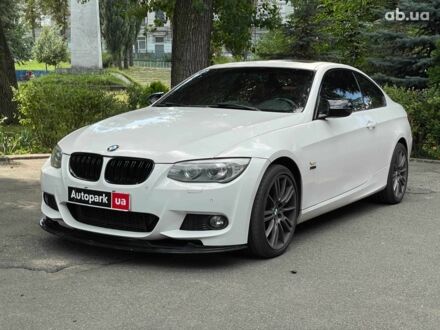 Белый БМВ 3 Серия, объемом двигателя 3 л и пробегом 225 тыс. км за 13490 $, фото 1 на Automoto.ua