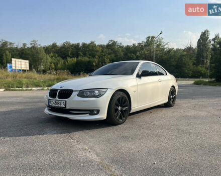 Білий БМВ 3 Серія, об'ємом двигуна 3 л та пробігом 214 тис. км за 11500 $, фото 1 на Automoto.ua