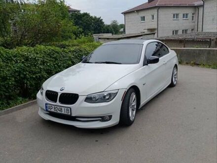 Белый БМВ 3 Серия, объемом двигателя 3 л и пробегом 220 тыс. км за 12000 $, фото 1 на Automoto.ua