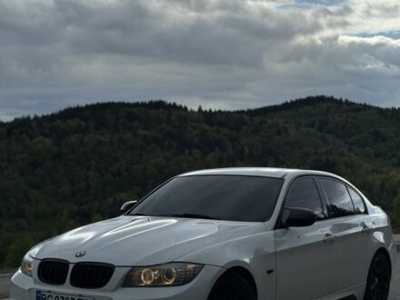 Белый БМВ 3 Серия, объемом двигателя 3 л и пробегом 215 тыс. км за 9500 $, фото 1 на Automoto.ua